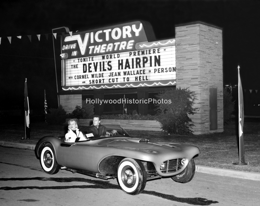 North Hollywood 1957 Victory Drive-In.jpg